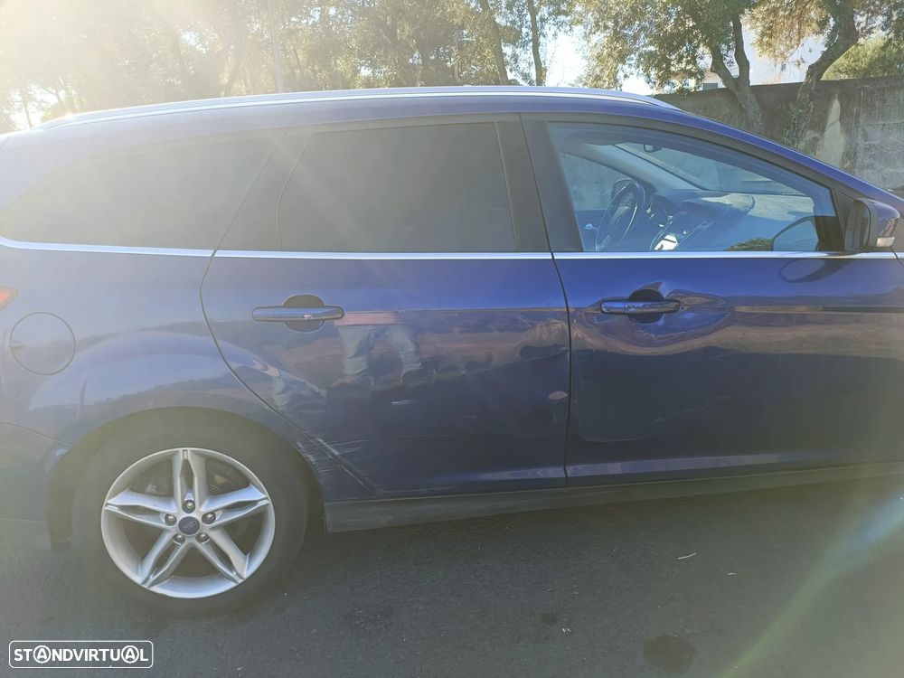 Ford Focus SW - 9