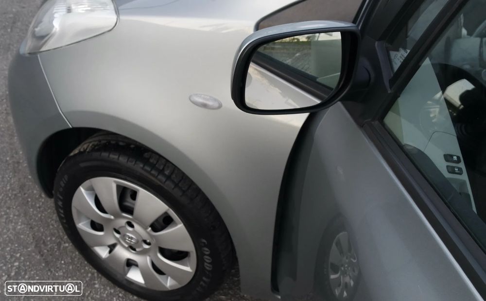 Toyota Yaris 1.0 VVT-i Comfort+AC+VSC - 39