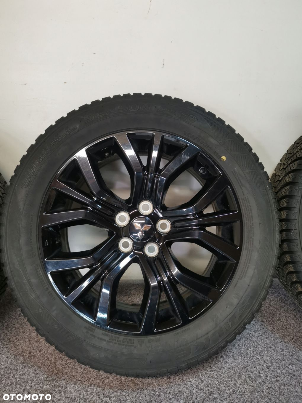 OUTLANDER ASX KOLA FELGI OPONY 225/55R18 ZIMA 2022ROK FALKEN ZIMA 7.3MM - 4