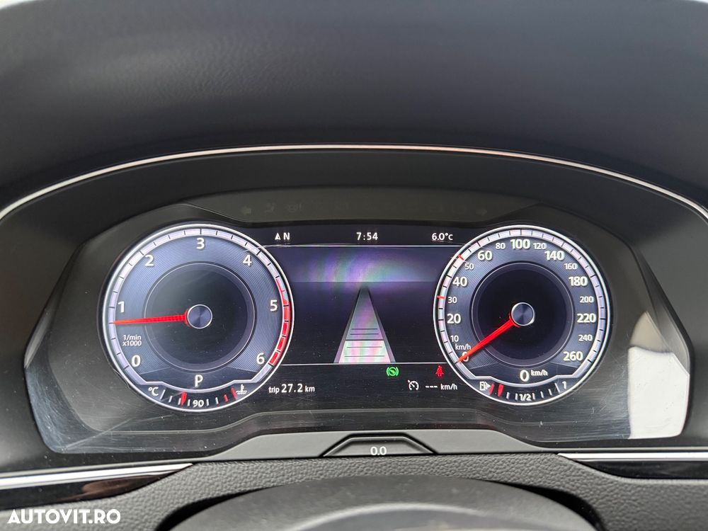 Volkswagen Passat 2.0 TDI DSG Highline - 12