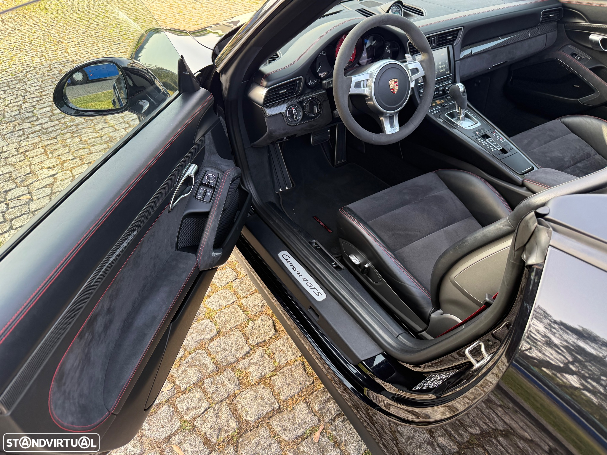 Porsche 911 (991) Carrera 4 GTS PDK - 26