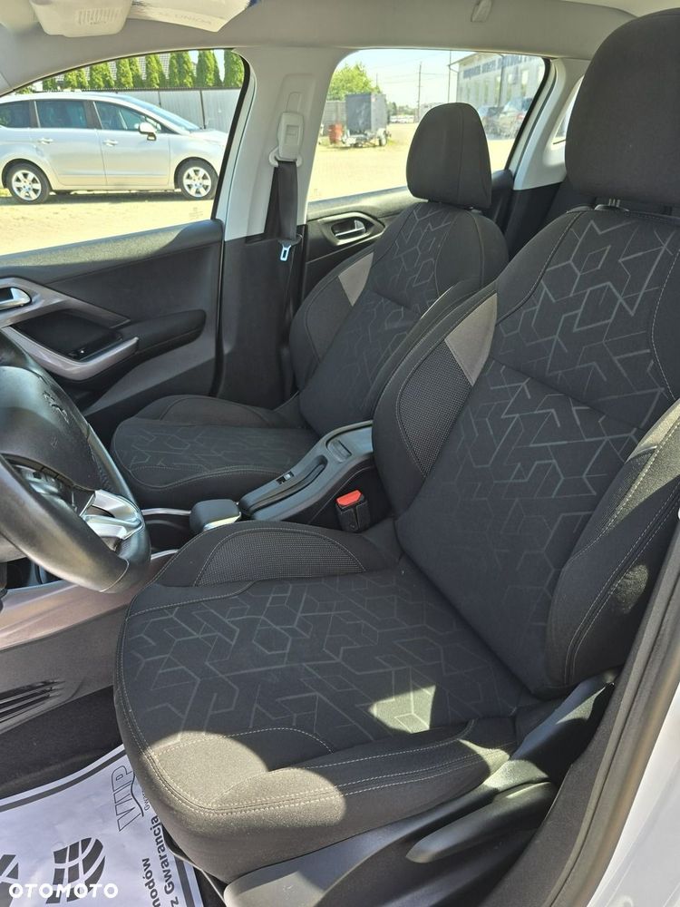 Peugeot 2008 - 15
