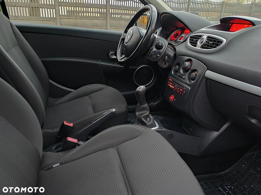 Renault Clio 1.2 16V All Inclusive - 6