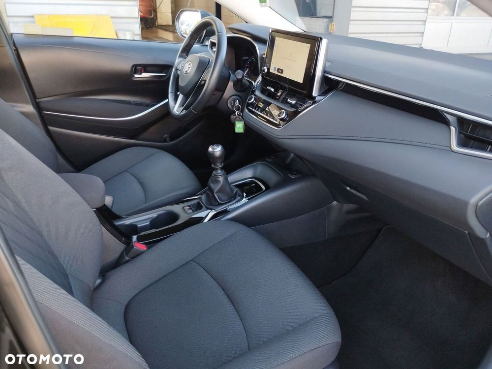 Toyota Corolla - 11