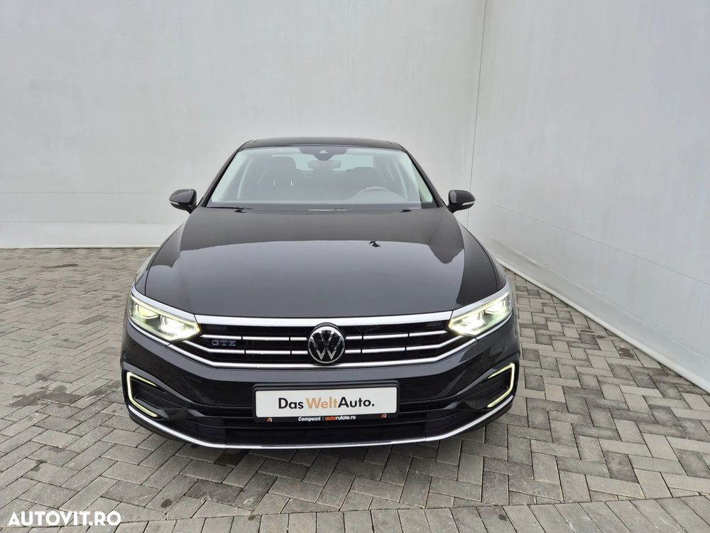 Volkswagen Passat GTE - 8