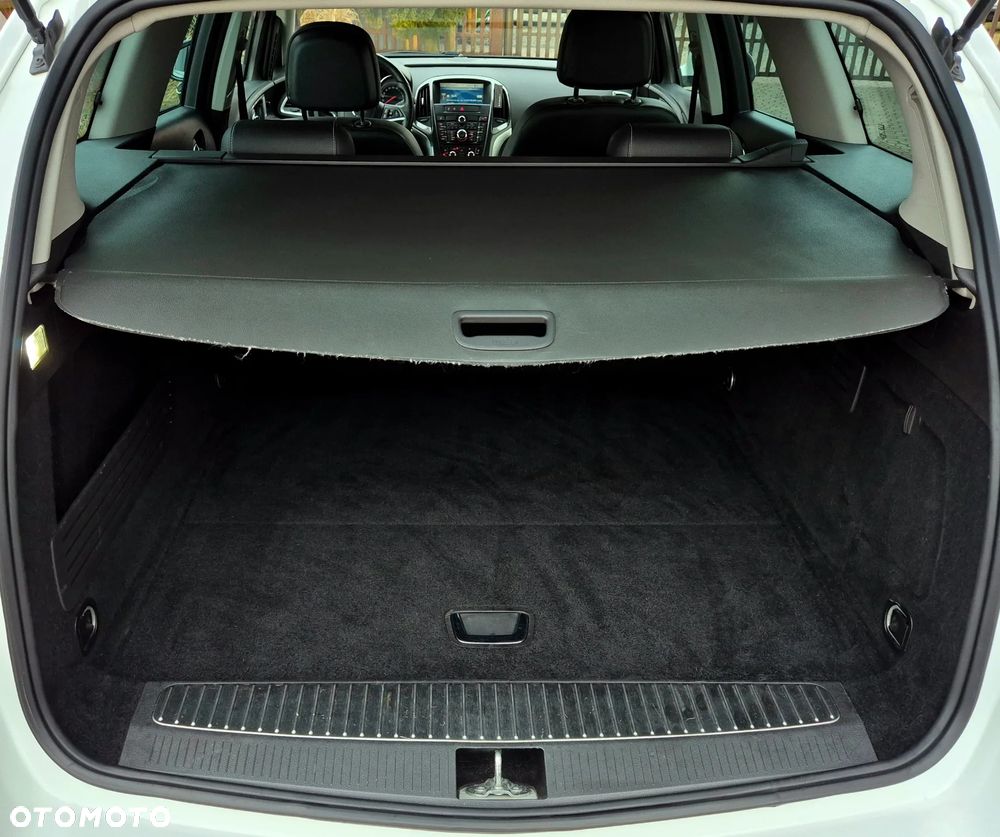 Opel Astra 2.0 CDTI DPF Innovation - 37