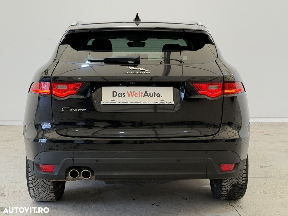 Jaguar F-Pace - 34