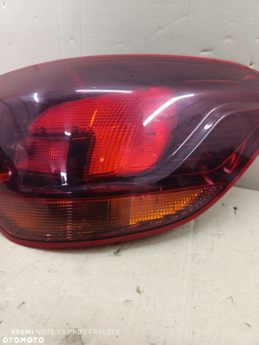 LAMPA TYŁ TYLNA PRAWA LUB LEWA OPEL ASTRA IV KOMBI 13314051 - 11