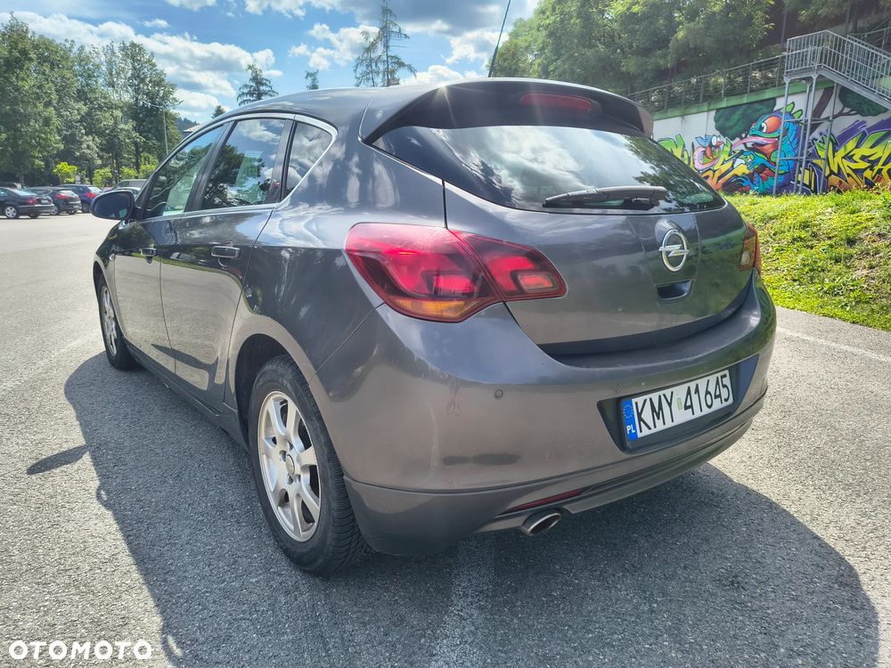 Opel Astra 2.0 CDTI Cosmo - 13