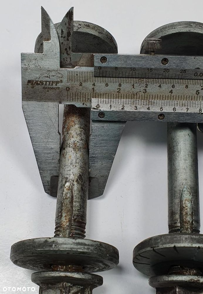 ŚRUBA MIMOŚRODOWA PORSCHE BOXSTER 986 - 4