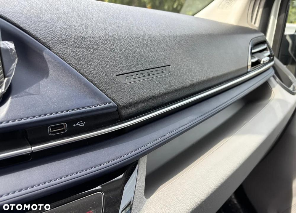 Maxus Deliver 9 L3H2 150KM - 21