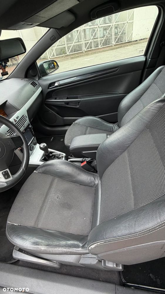 Opel Astra 1.8 - 12