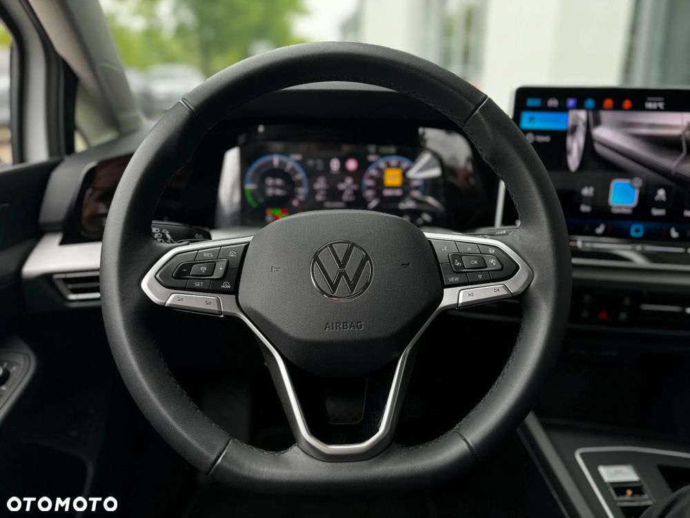 Volkswagen Golf 1.5 TSI EHybrid PHEV 150kW Life Plus DSG - 15