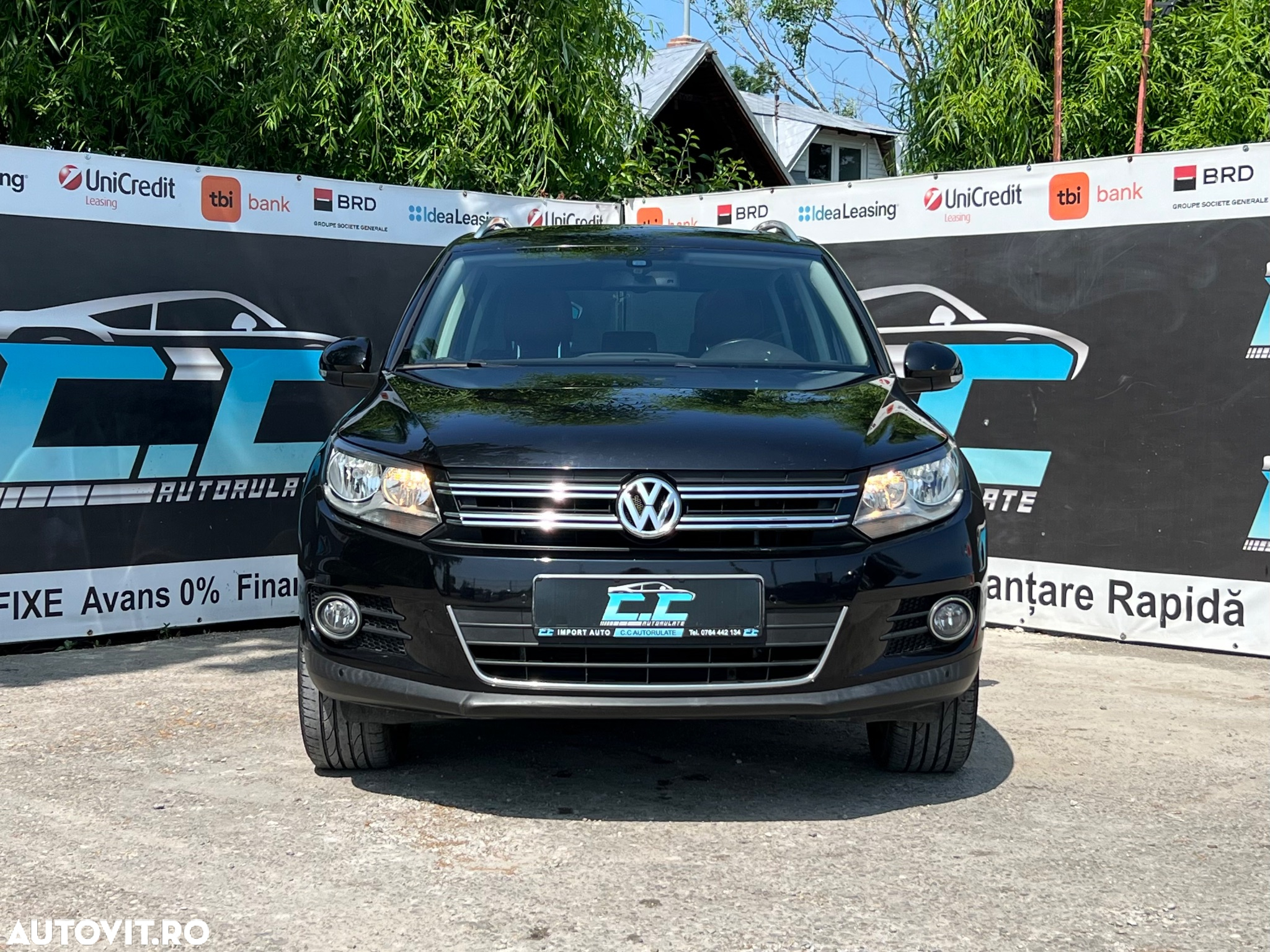 Volkswagen Tiguan 2.0 TDI 4Motion Sport & Style - 2