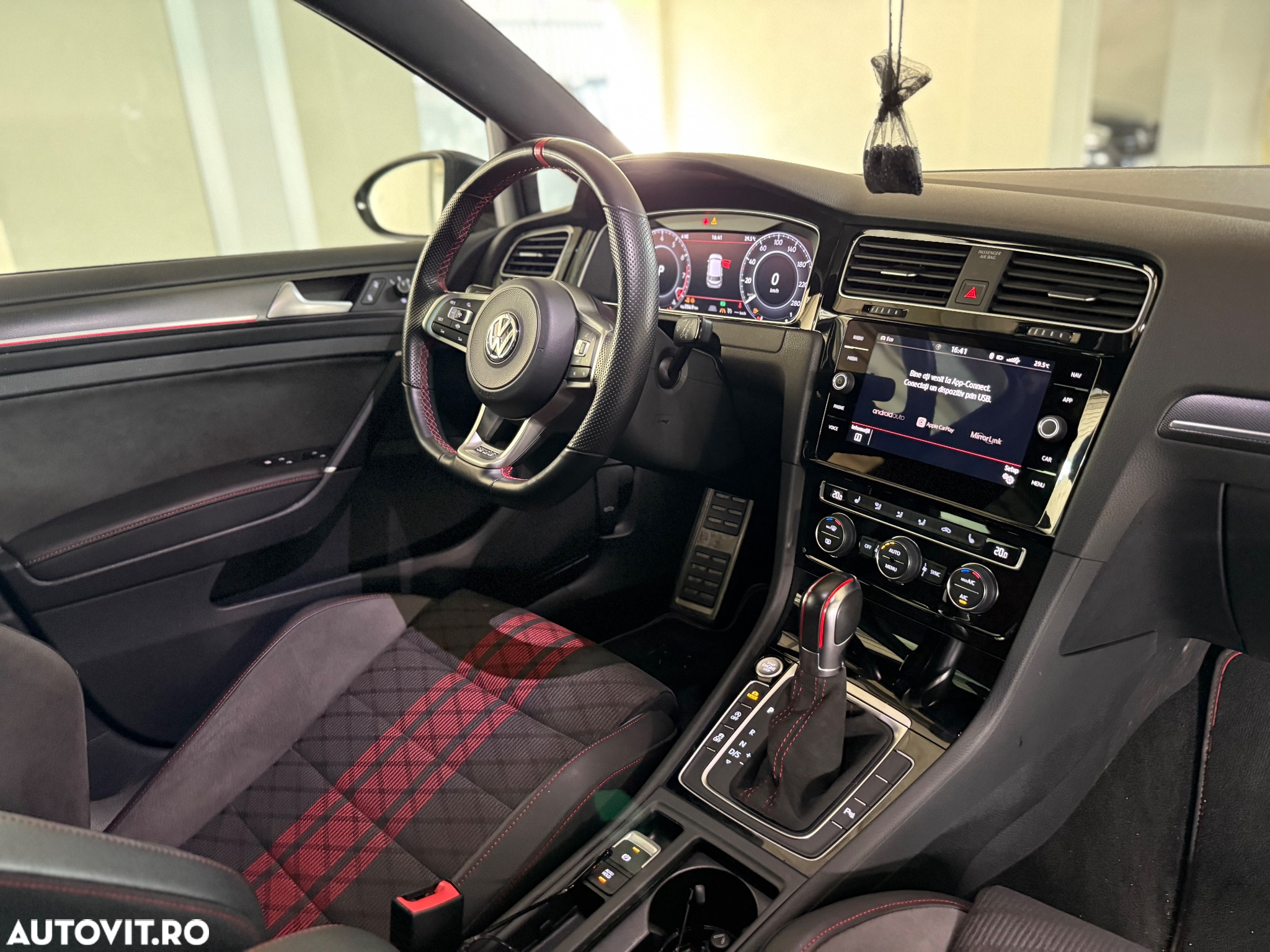 Volkswagen Golf GTI TCR 2.0 TSI OPF DSG - 5