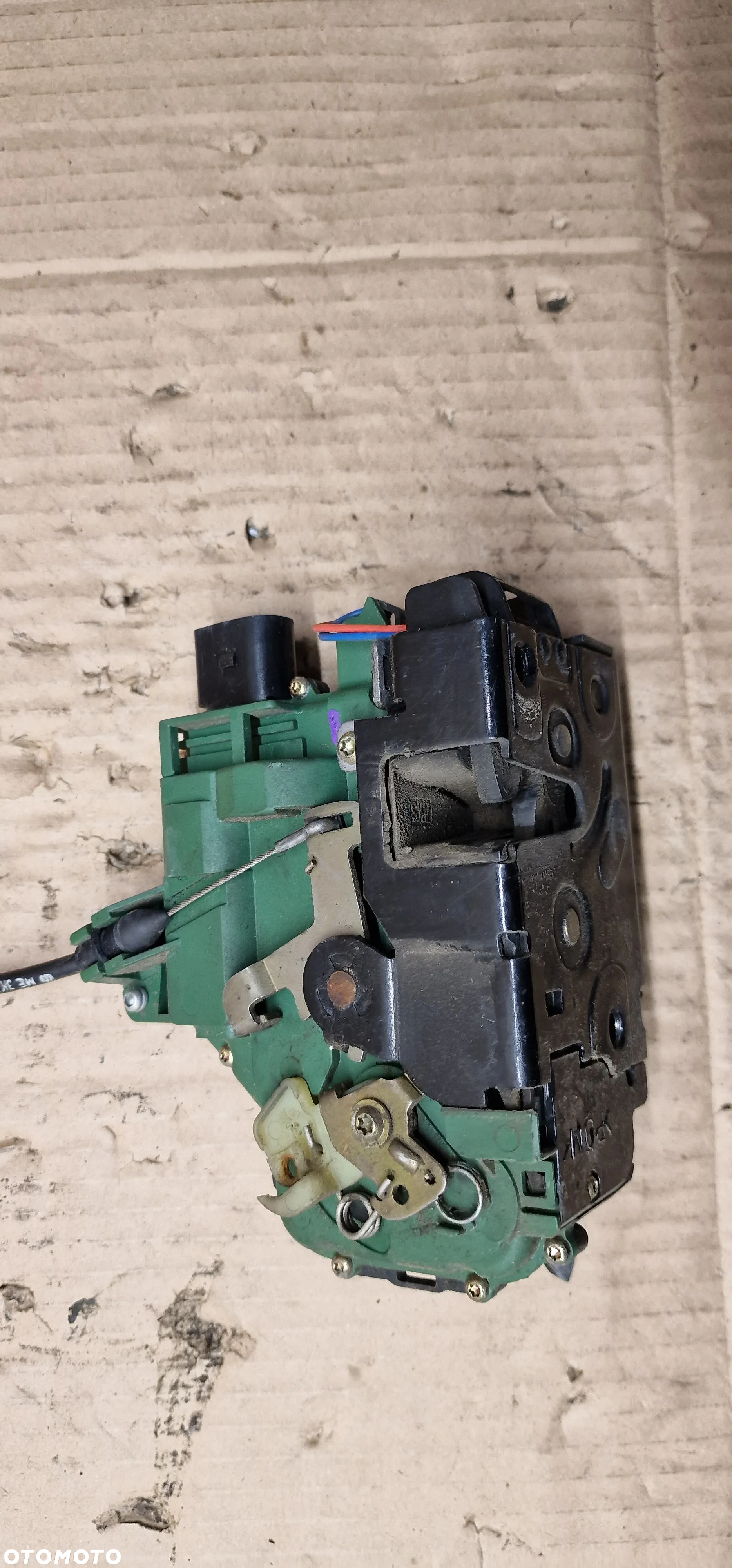 Zamek drzwi lewy przód przedni 8 PIN VW New Beetle 3B1837015Q - 5