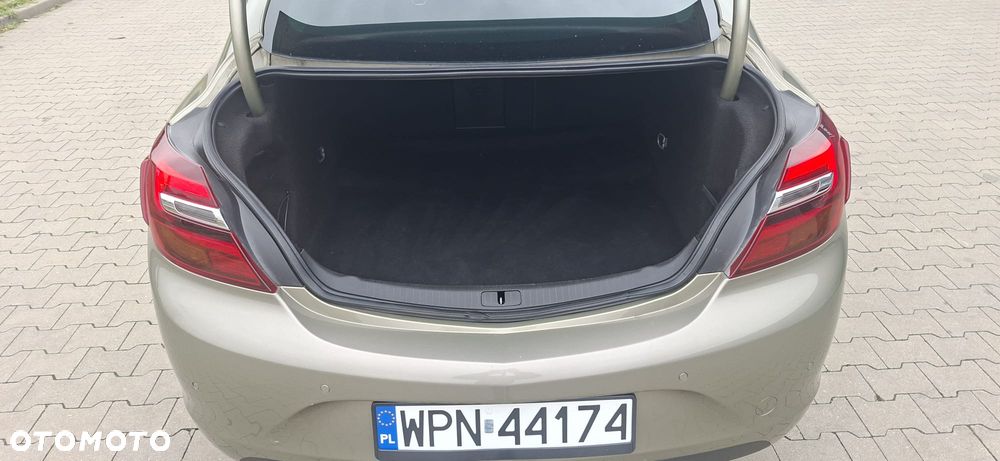 Opel Insignia 1.4 T Cosmo S&S - 27