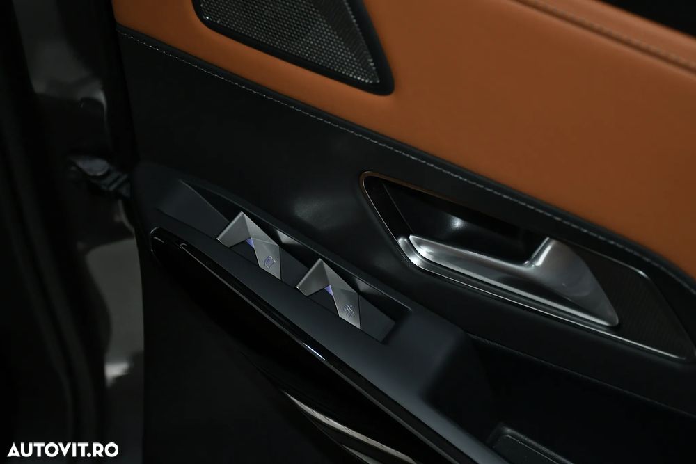 DS Automobiles DS 7 Crossback DS7 1.6 PHeV AWD 300 EAT8 OPERA - 31