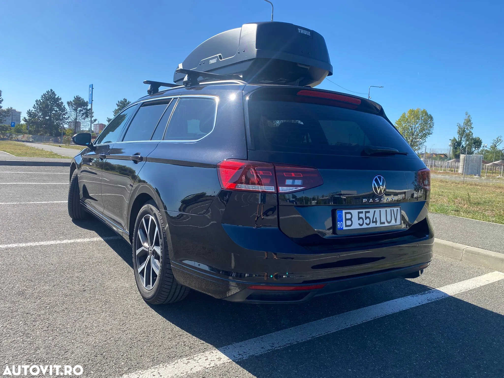 Volkswagen Passat - 4