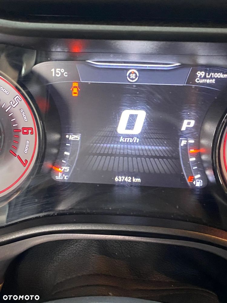 Dodge Challenger 6.4 Scat Pack - 12