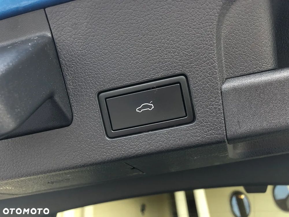 Volkswagen Arteon 2.0 TDI R-Line DSG - 39