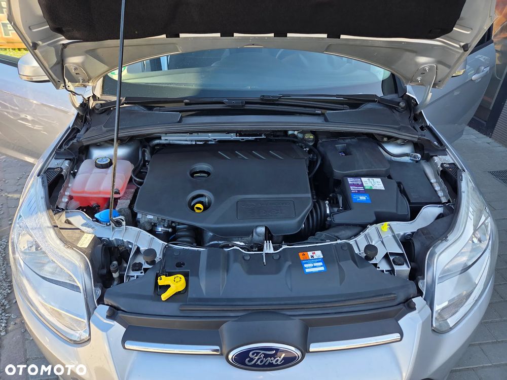 Ford Focus 1.6 TDCi DPF Start-Stopp-System SYNC Edition - 24