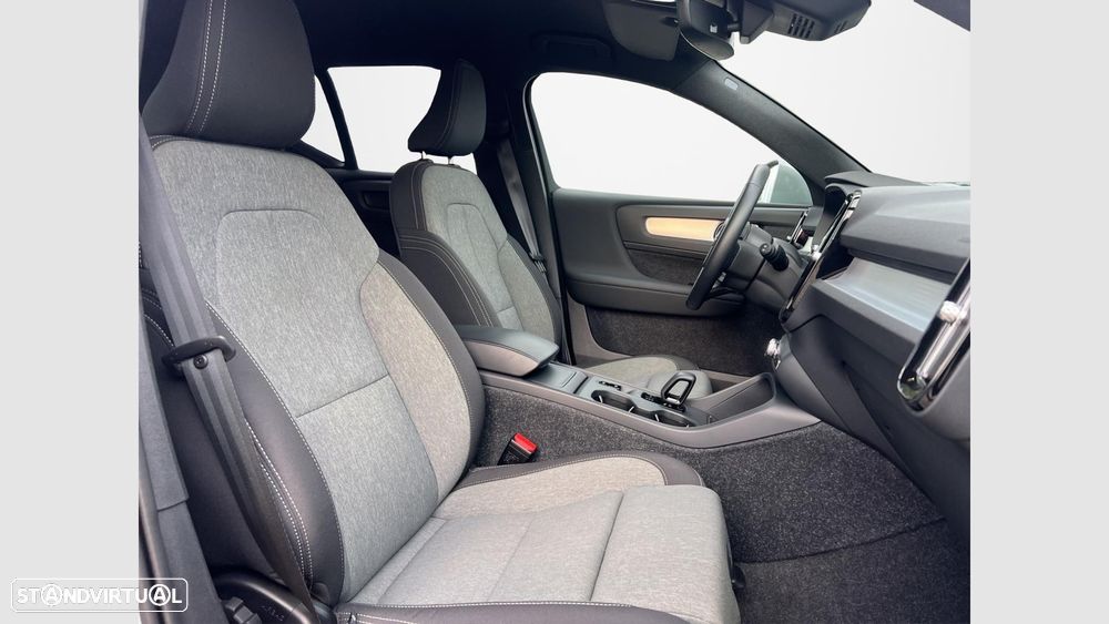 Volvo XC 40 2.0 B3 Core - 12