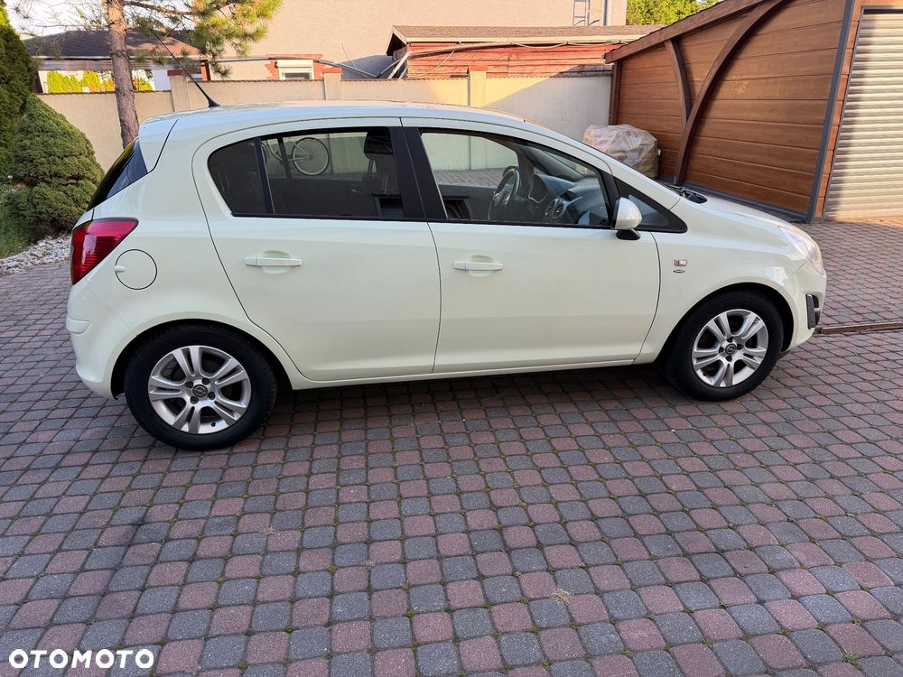 Opel Corsa 1.2 16V Enjoy - 3