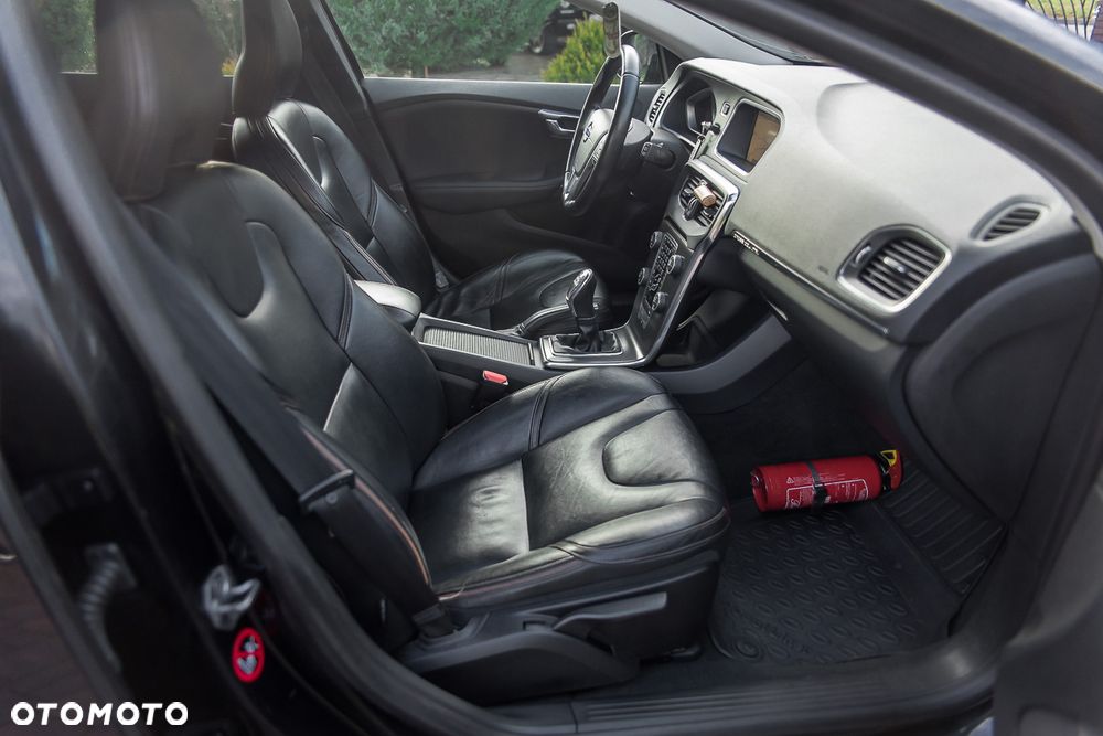 Volvo V40 Cross Country D3 - 23