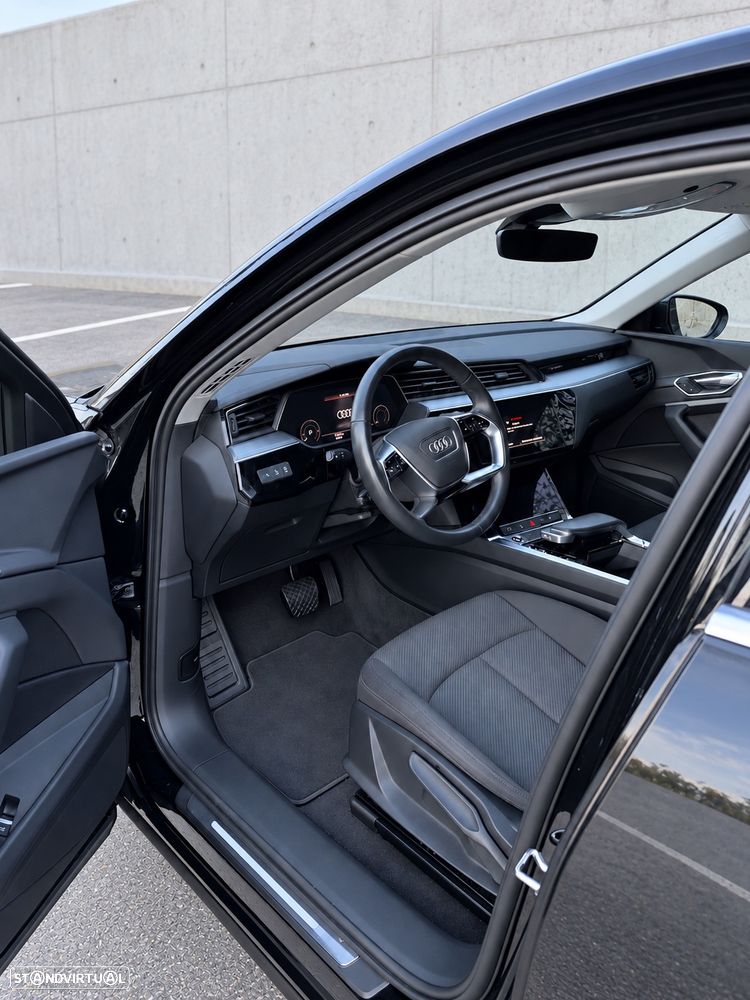 Audi e-tron - 9