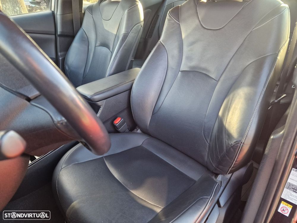 Toyota Prius 1.8 Plug-In Luxury+Pele - 12