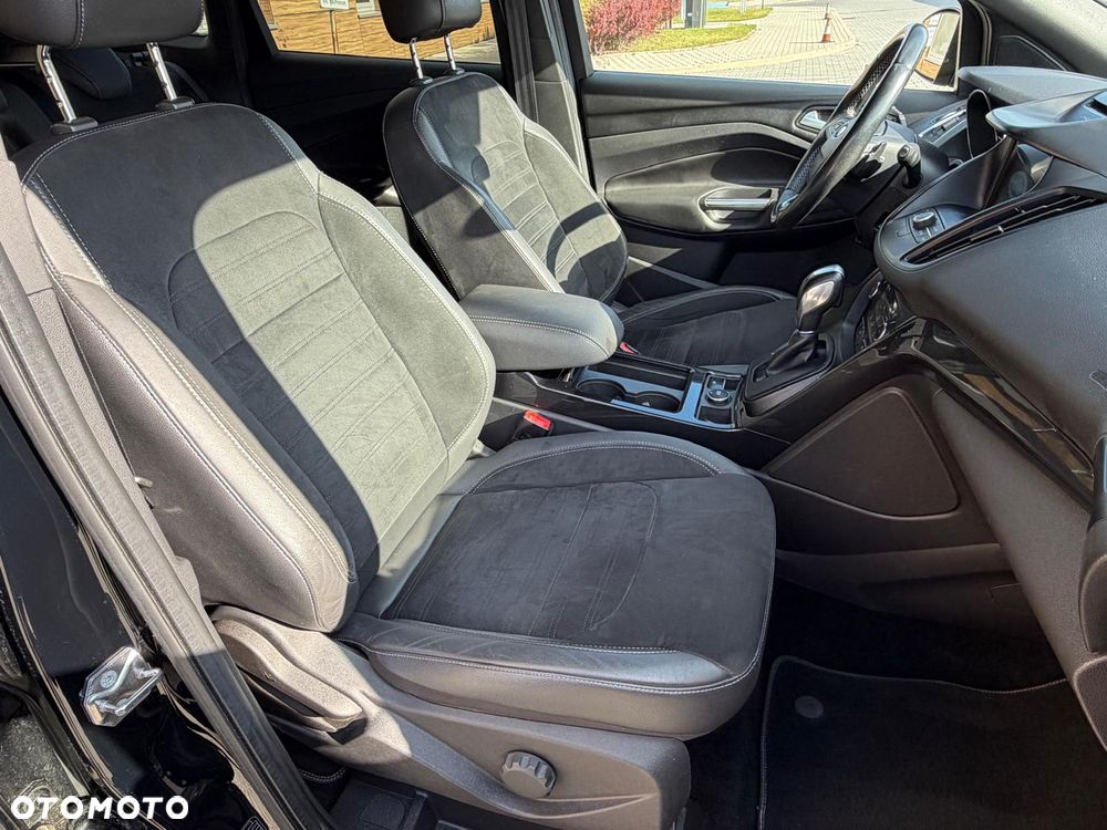 Ford Kuga 2.0 TDCi 4x4 ST-Line - 20