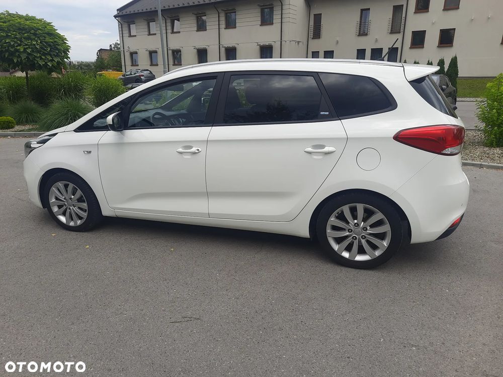 Kia Carens 1.7 CRDi 115 Fifa World Cup Edition - 4