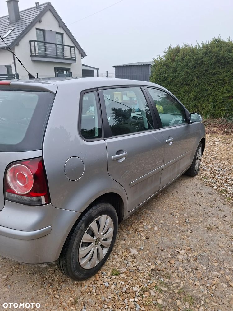 Volkswagen Polo - 4