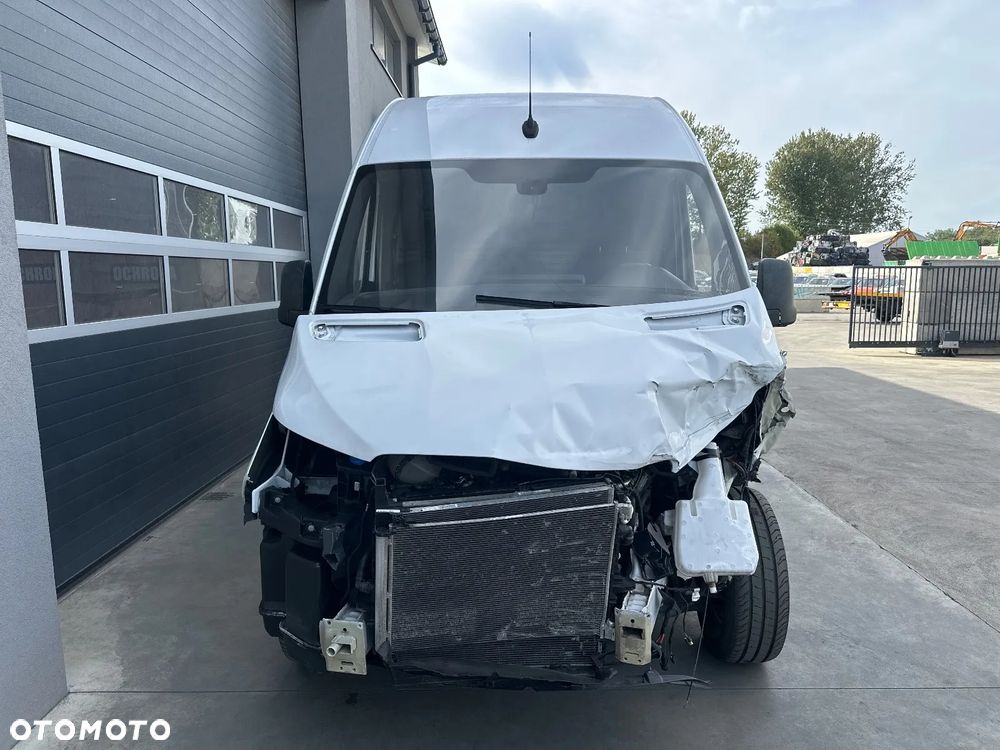 Mercedes-Benz SPRINTER - 2