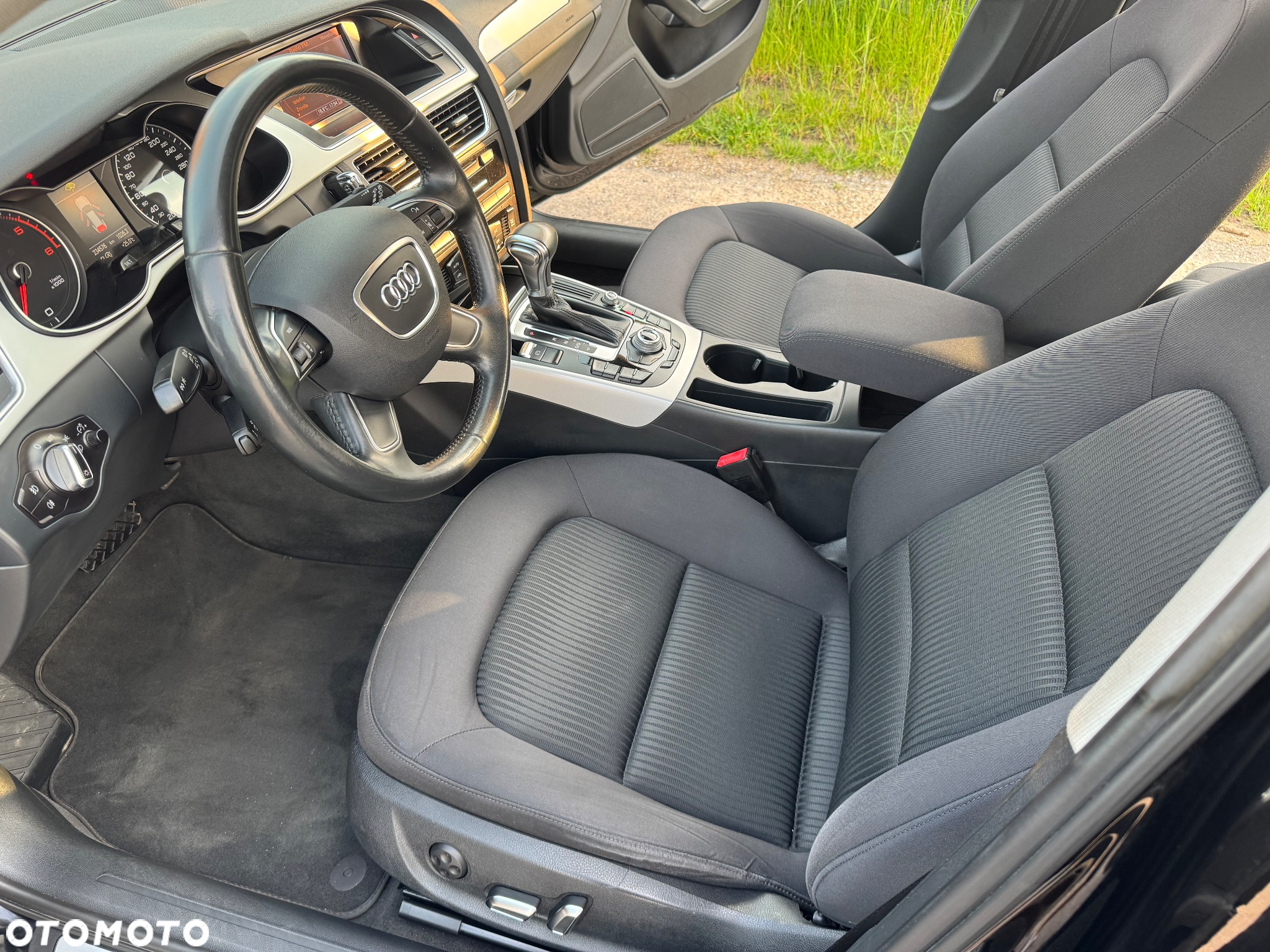 Audi A4 Avant 2.0 TDI DPF clean diesel multitronic S line Sportpaket - 26
