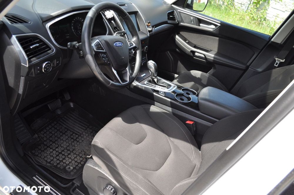 Ford S-Max - 10