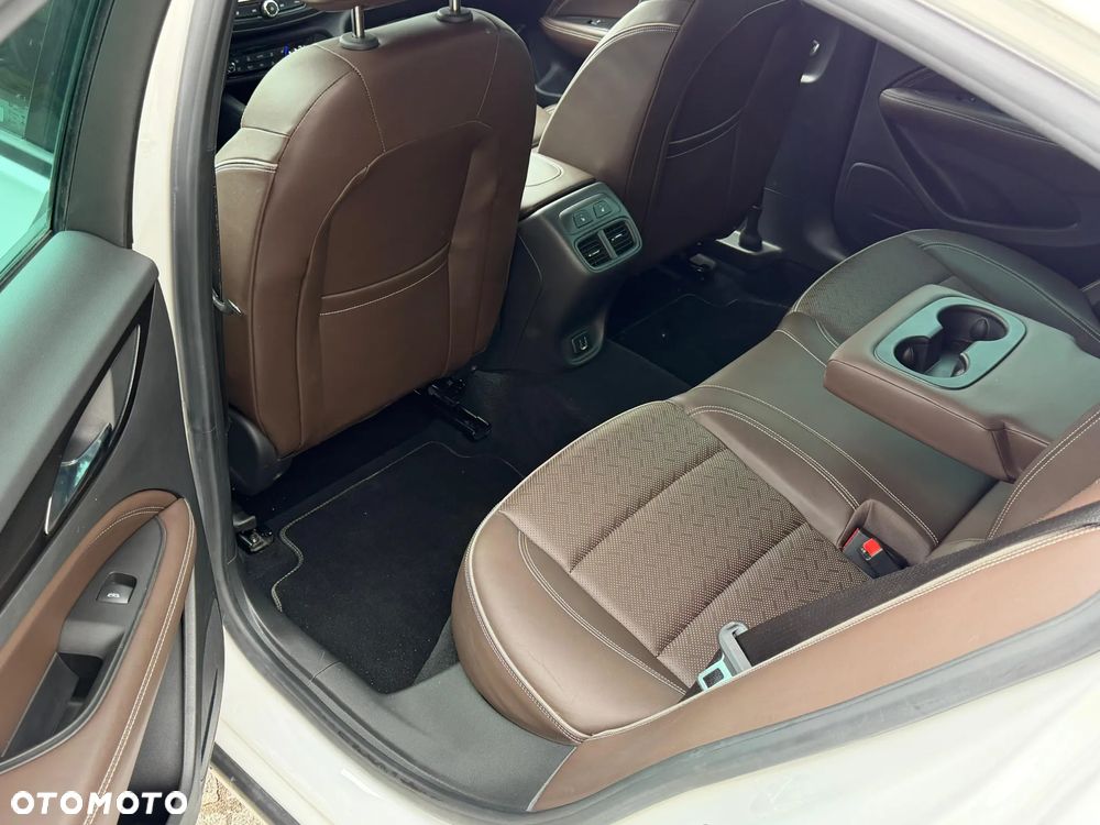 Opel Insignia ver-1-5-di-turbo - 19