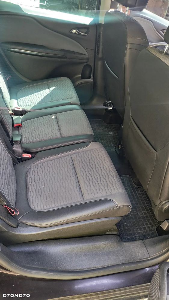 Opel Zafira - 9
