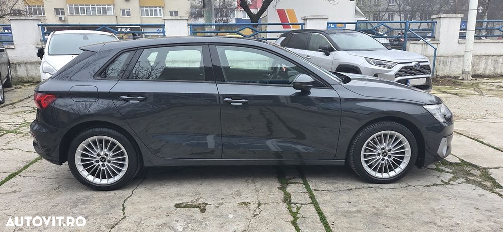 Audi A3 Sportback 2.0 35 TDI S tronic Advanced - 8