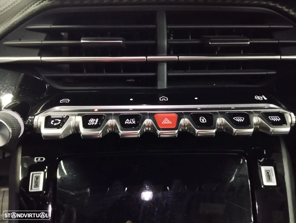 Peugeot 2008 1.2 Hybrid Allure e-DCS6 - 36
