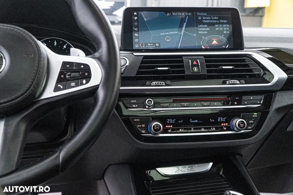 BMW X3 xDrive30i AT Luxury Line - 38
