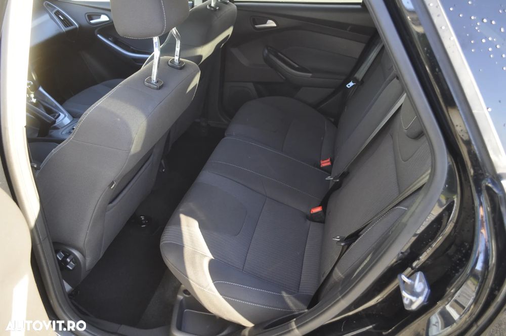 Ford Focus - 16