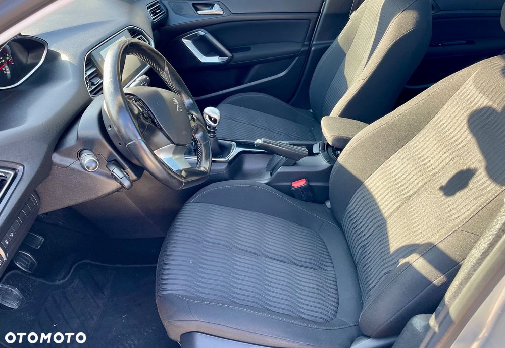 Peugeot 308 BlueHDi 120 Stop & Start Business-Line - 25