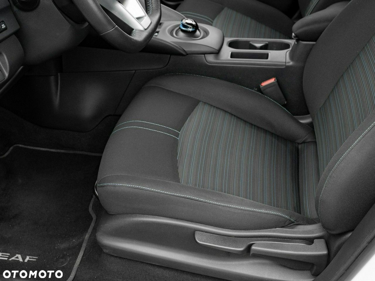 Nissan Leaf - 14