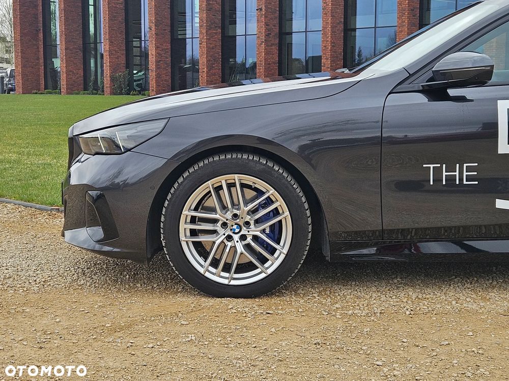 BMW Seria 5 540d xDrive mHEV M Sport - 5