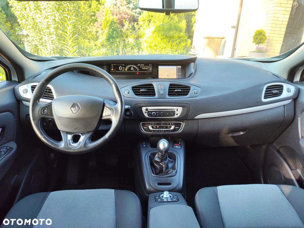 Renault Scenic - 22