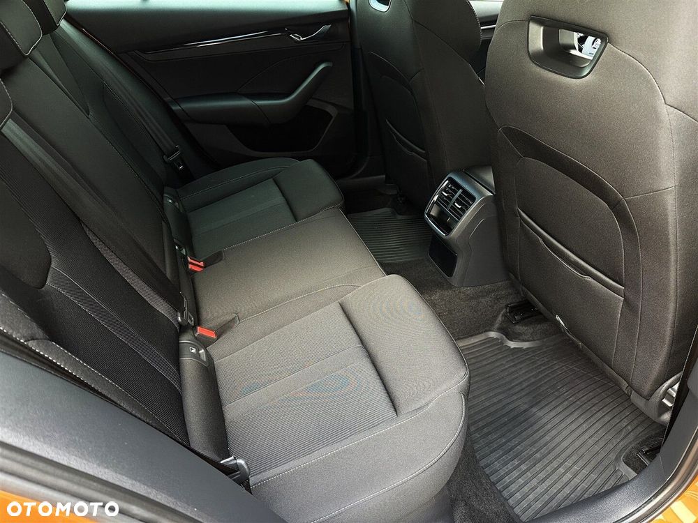 Skoda Octavia 2.0 TSI 4x4 Sportline DSG - 8