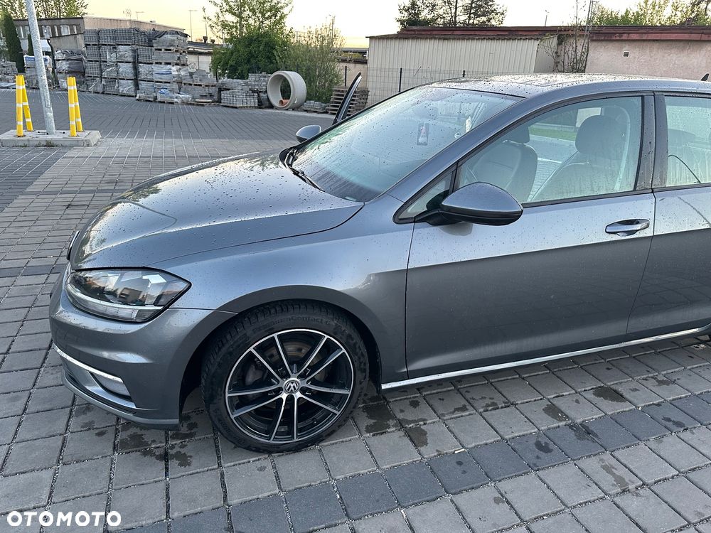 Volkswagen Golf - 4