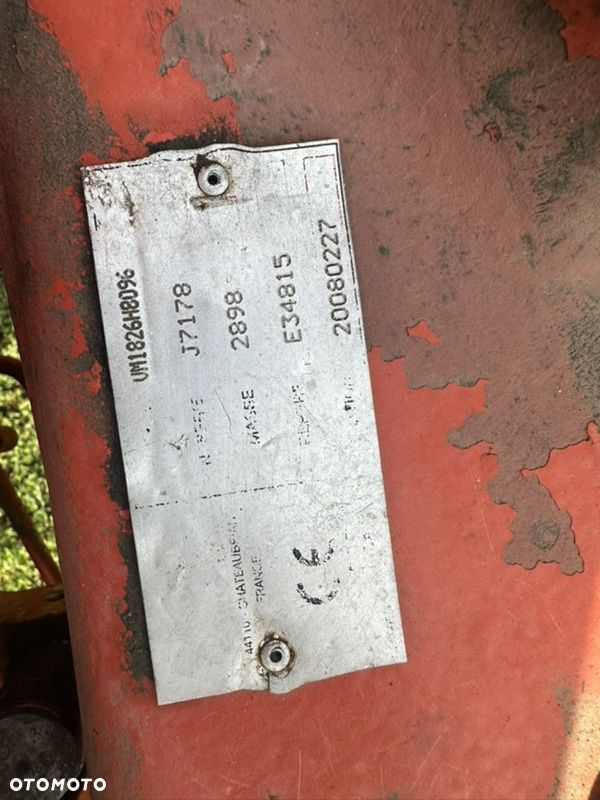 Kuhn pług 6 skibowy obrotowy Kuhn 5 + 1 vari master 182 - 9